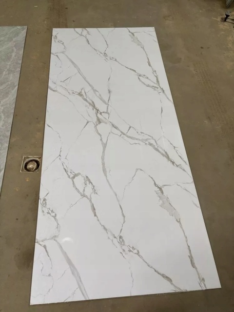 Płyta ŚCIENNA Panel ścienny PVC CALACATTA WHITE 280x122x0,3cm marmur POŁYSK