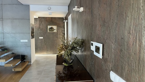 Kamień w rolce Fornir kamienny Naturalny Golden 122x244x0,2cm