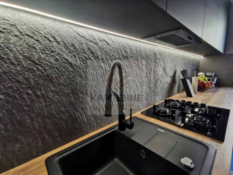 Kamień w rolce Fornir kamienny Naturalny Silver Galaxy 122x244x0,3 cm