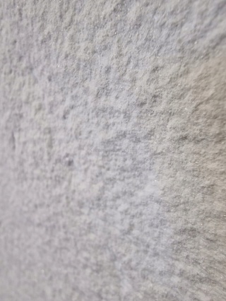 Kamień w rolce Fornir kamienny Naturalny White Quartz 122x61x0,2 cm