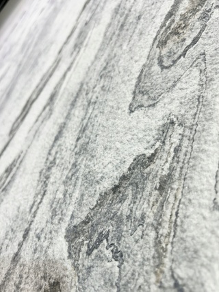 Kamień w rolce Fornir kamienny Naturalny SNOW WHITE 122x280x0,3 cm