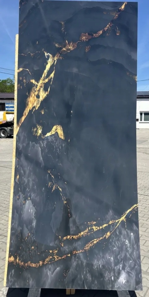 Płyta ŚCIENNA Płyta węglowa PVC BLACK GOLD 280x121,5x0,3cm POŁYSK