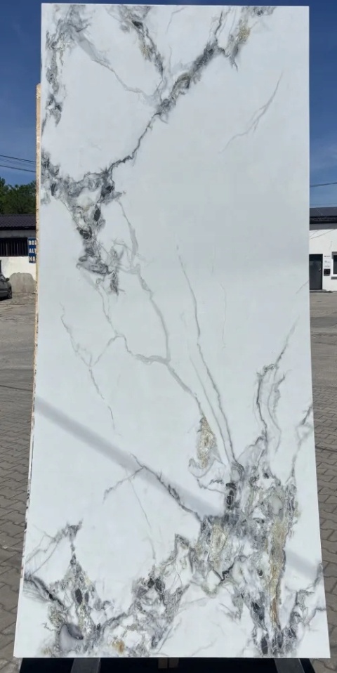 Płyta ŚCIENNA Płyta węglowa PVC LAMARO WHITE 280x121,5x0,3cm POŁYSK