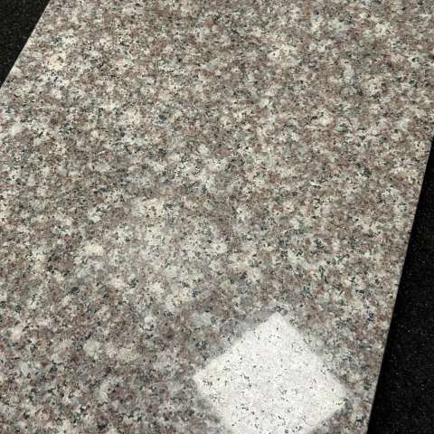 Płytka granitowa brązowa polerowana G664 60x60x1,5 cm