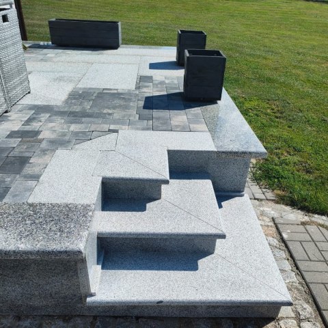 Schodek Granitowy G603 135x35x2 stopnica Bullnose