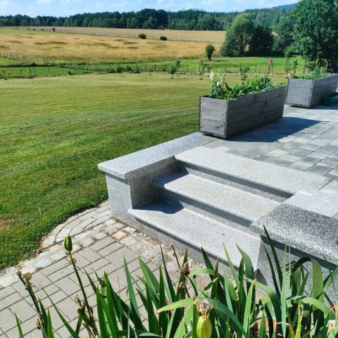 Schodek Granitowy płomieniowany G603 120x35x2 stopnica Bullnose