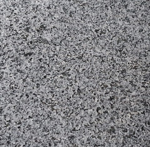 Stopnica granitowa Dark Grey New G654 płomieniowana 150x33x3