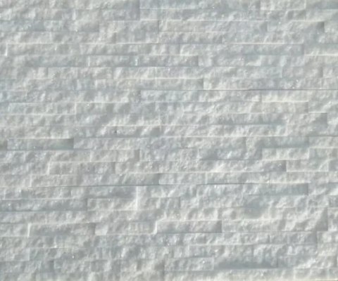 Kamień elewacyjny-dekoracyjny marmur Pure White Stackstone 10x36 cm