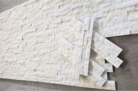 Kamień elewacyjny-dekoracyjny marmur Pure White Stackstone 10x36 cm