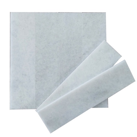 Płytki cegiełki marmurowe z białego marmuru Bianco Neve o krystaliczej strukturze w rozmiarze 7,6/30,5/1 cm, wykończenie polerow