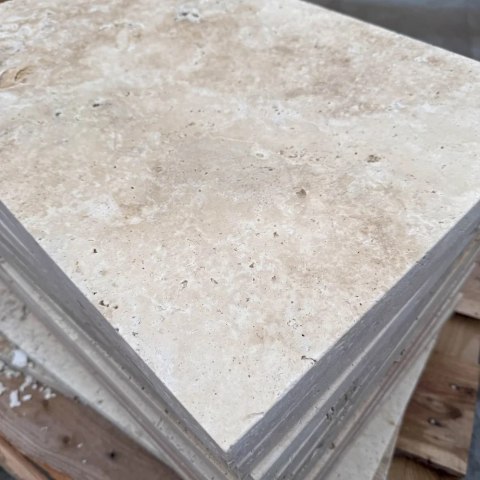 Trawertyn Ivory Classic Mix Bębnowany 61x61x3 cm