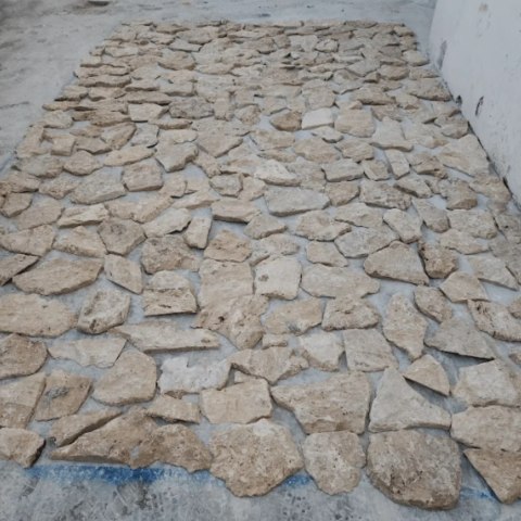 Trawertyn dzikówka / crazy wall Rockface Ivory Classic Narożnik