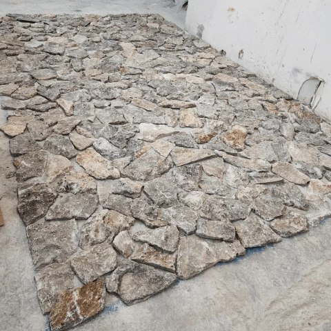 Trawertyn dzikówka / crazy wall Rockface Silver