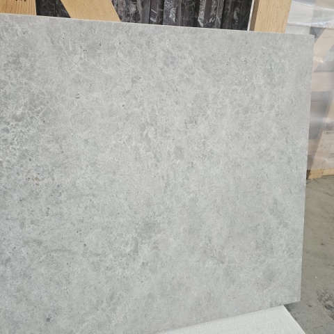 Płytki marmurowe beżowe Tundra Grey 120X60X2 cm, wykończenie matowe
