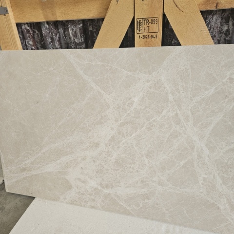 Płytki marmurowe beżowe Vanilla 120X60X2 cm, wykończenie matowe