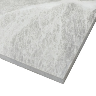 Płytki marmurowe z szarego marmuru Ice Grey w rozmiarze 30/60/2 cm, wykończenie polerowane