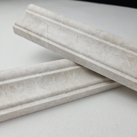 Dekor cornice marmurowy z beżowego marmuru Vanilla 30,5/4,5/2,7 cm, wykończenie satynowe