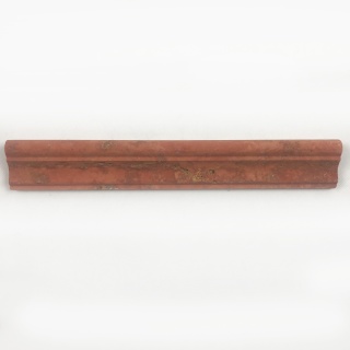 Listwy dekoracyjne Cornice z czerwonego trawertynu persian red, wykończenie satynowe