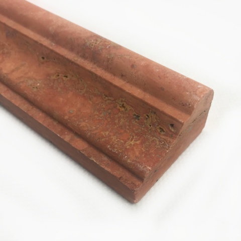 Listwy dekoracyjne Cornice z czerwonego trawertynu persian red, wykończenie satynowe