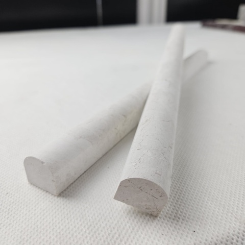 Listwy dekoracyjne Pencil z beżowego marmuru Vanilla wykończenie satynowe