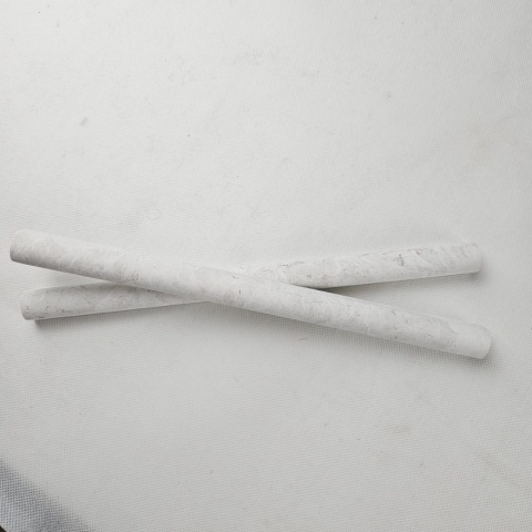 Listwy dekoracyjne Pencil z beżowego marmuru Vanilla wykończenie satynowe