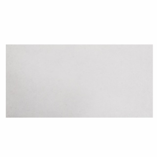 Płytki marmurowe z białego marmuru Bianco Neve w rozmiarze 30,5/61/1,25 cm, wykończenie szlifowane