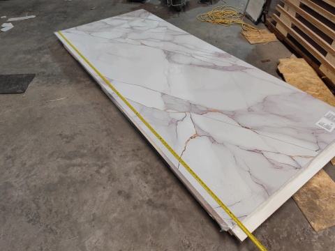 Płyta ŚCIENNA Panel wodoodporny PVC CALACATTA WHITE 280x122x0,3cm POŁYSK
