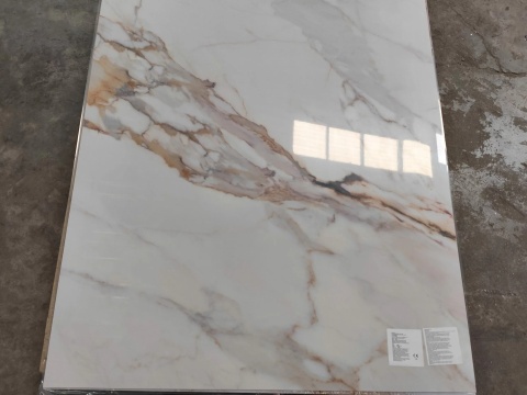Płyta ŚCIENNA Panel wodoodporny PVC CARRARA GOLD 280x122x0,3cm POŁYSK